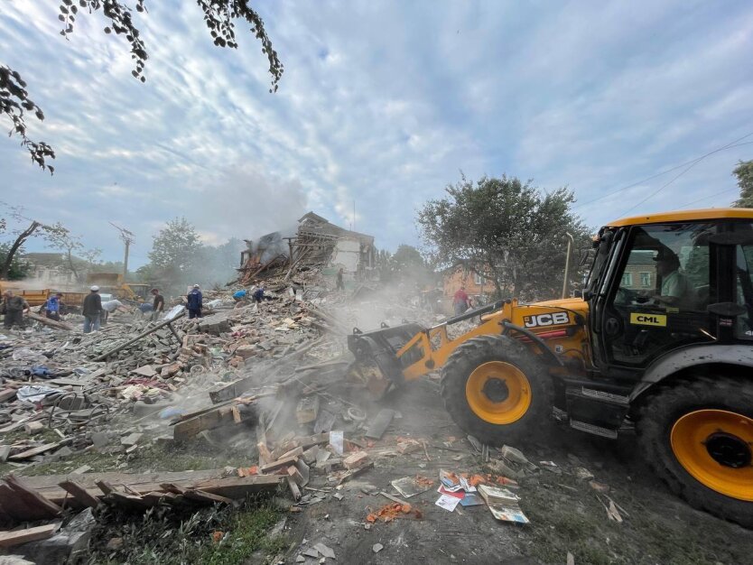 Последствия удара оккупантов по Чугуеву / Фото: Синегубов