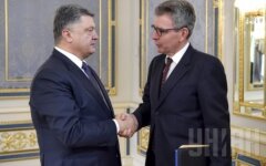 Пайетт_Порошенко