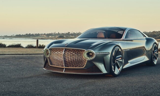 Автомобиль марки Bentley