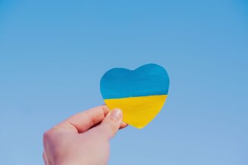 Выплаты ко Дню Независимости / Canva