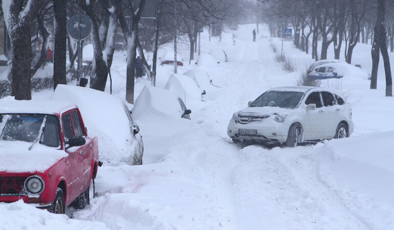 kiev-snegopad-2013-7