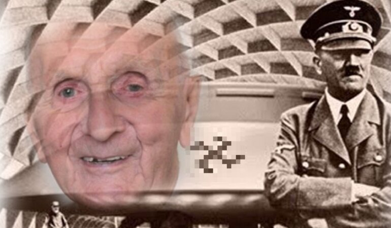 Адольф Гитлер