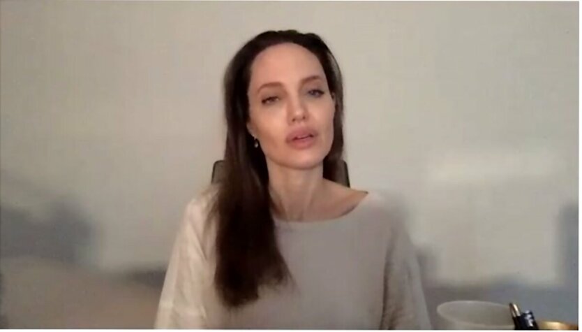 Анджелина Джоли,Надин Харрис,насилие над детьми,коронавирус в США,Джоли без макияжа