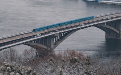 Міст Метро у Києві / Фото: Віталій Носач / РБК-Україна