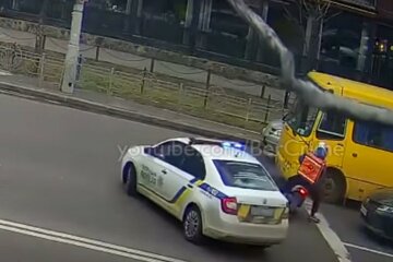 В Киеве неадекватный курьер Raketa устроил гонки с полицией: видео
