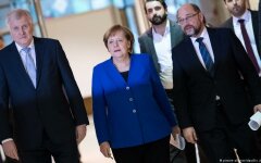 horst-zeehofer_-angela-merkel_-martin-shults