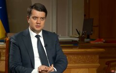 Дмитрий Разумков, Александр Корниенко, отставка Разумкова