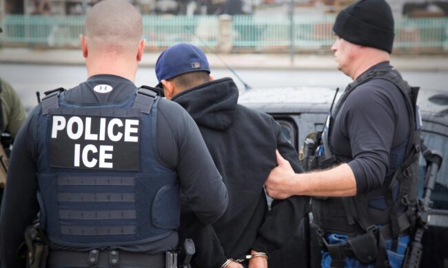 США начали массовую депортацию украинцев: что происходит