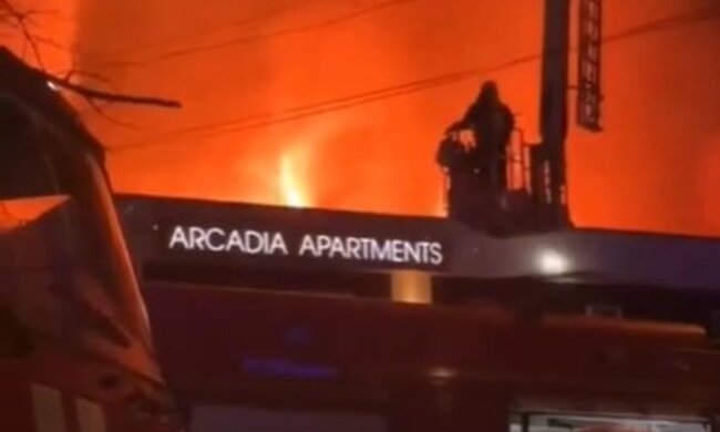 Пожар в Sun City Arcadia Apartments