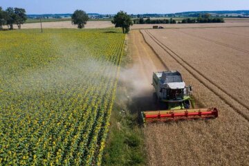 Земля. Аграрії