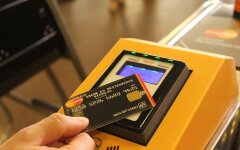 проезд в метро, оплата картой
