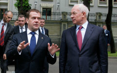Азаров и Медведев обсуждают вопросы газового сотрудничества