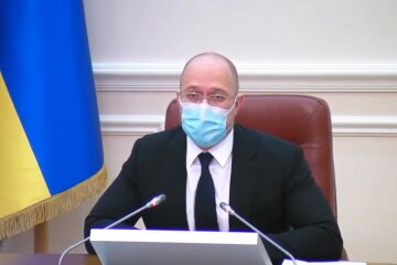 Денис Шмыгаль, Нефтегазовая ассоциация Украины, Цены на АЗС Украины