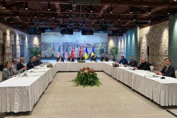 "Просто театр": Зеленский предостерег Россию от фальшивых переговоров в Стамбуле