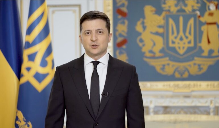 Зеленский обратился к Украине после разговора с Байденом