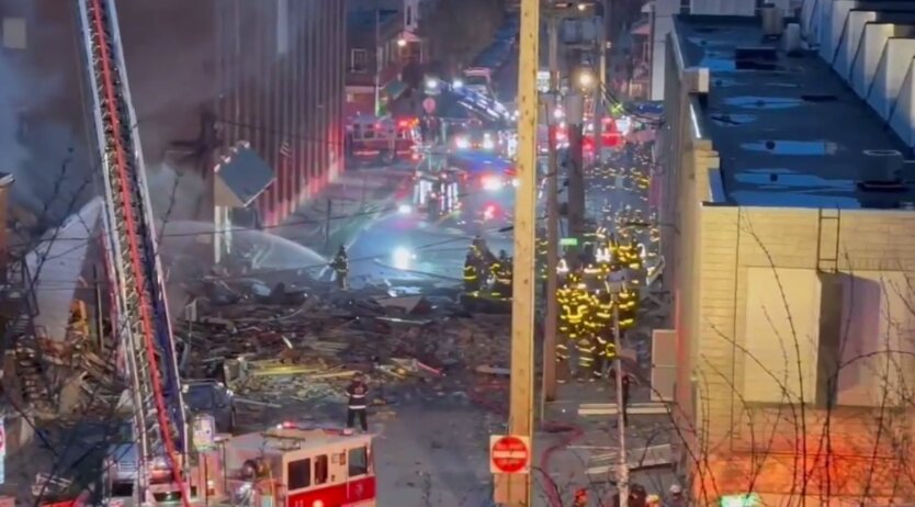 Взрыв на шоколадной фабрике в Пенсильвании, США