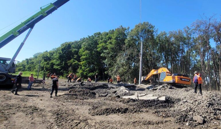 Последствия взрывов в Киевской области