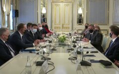 "Они здесь, они повсюду": Зеленский потроллил россиян на пресс-конференции с Блинкеном