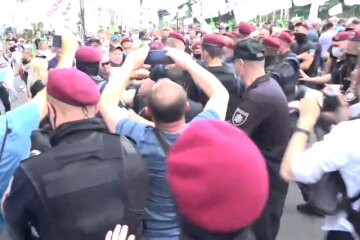 На акции ФОПов произошли стычки с полицией: видео