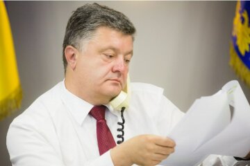 петр порошенко телефон