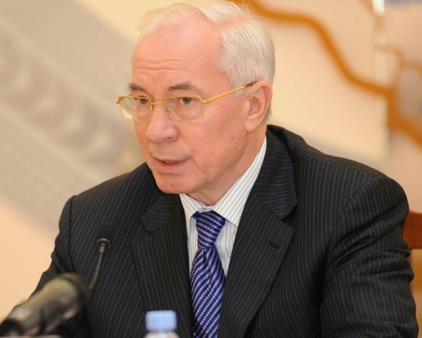 Азаров считает, что газовые монополии устроили «бесконтрольный базар»