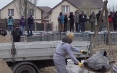 Французские криминалисты в Буче, война россии против Украины, польша