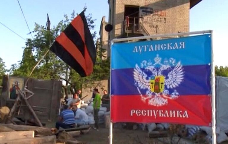 В Луганске ФСБ ищет мужчин по квартирам для мобилизации