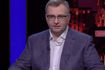 Бывший генерал налоговой милиции, блогер и политический обозреватель Юрий Атаманюк