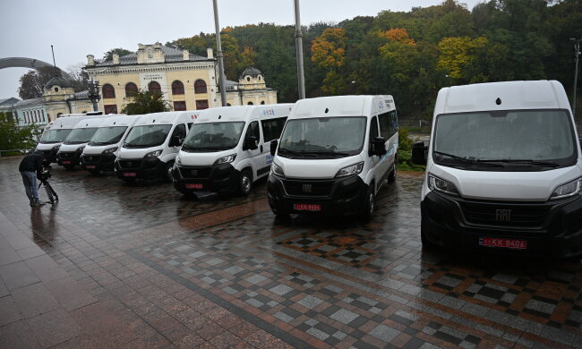 Спецавтомобілі для громад