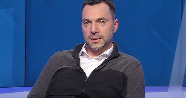 Алексей Арестович, Донбасс, пропаганда