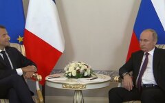Макрон и Путин