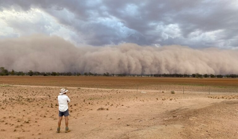 пылевая буря