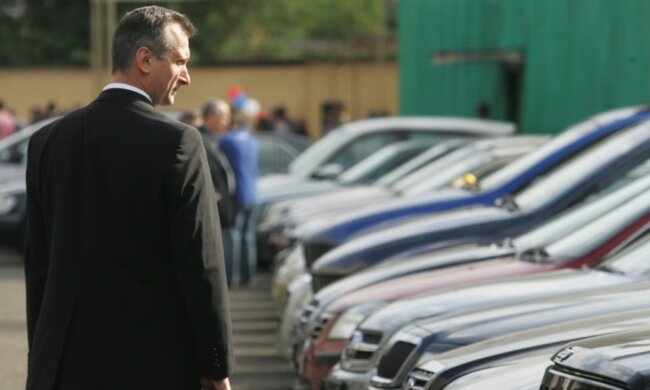 Покупка авто / Фото: УНИАН