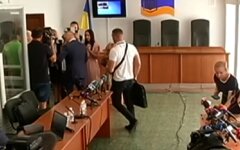 Януковичу дадут бесплатного адвоката