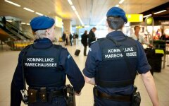 schiphol-airport-police