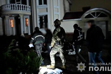 Поліція проводить масштабні обшуки на об'єктах Укрзалізниці