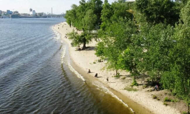 Пляжний сезон у Києві