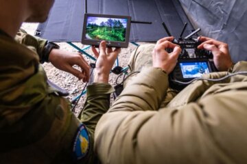 Оператори дронів