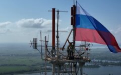 Російська ганчірка над Херсоном, окупація, псевдореферендум