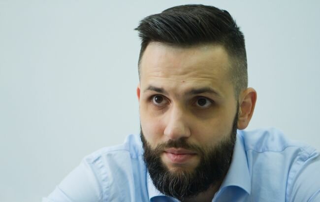 Максим Нефедов