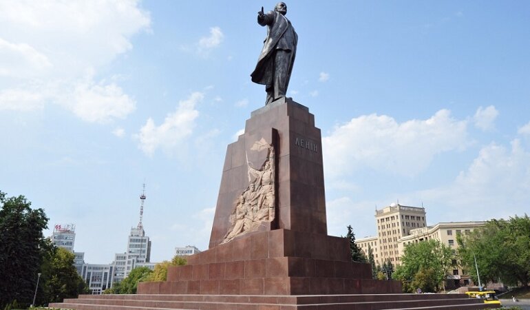 Памятник Ленину в Харькове