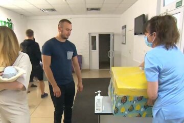 Украинцам объяснили, где можно получить "Пакет малыша" деньгами