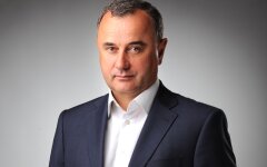 Александр Домбровский