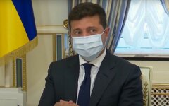 Подоляк рассказал, где и как работают больные COVID-19 Зеленский и Ермак