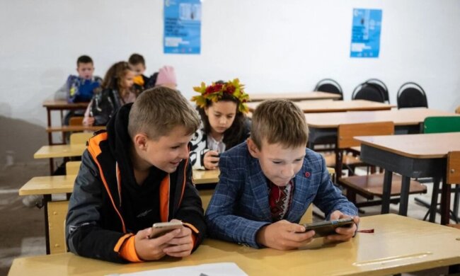 Школьники в Украине / Фото: УНИАН