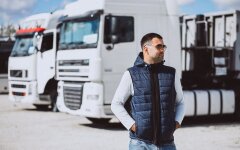 Водій вантажівки