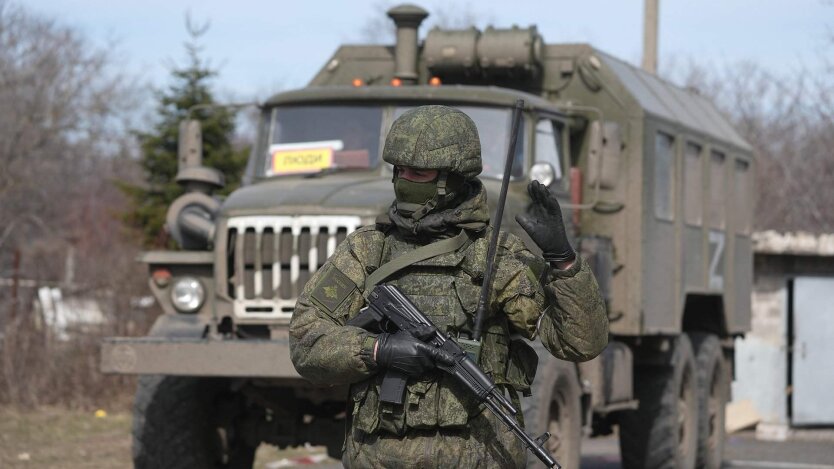 Российские правоохранительные органы заставляют мигрантов проходить военную службу