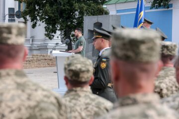 "Не віддамо свою волю": Зеленський та Шмигаль звернулися до українців у День Державності