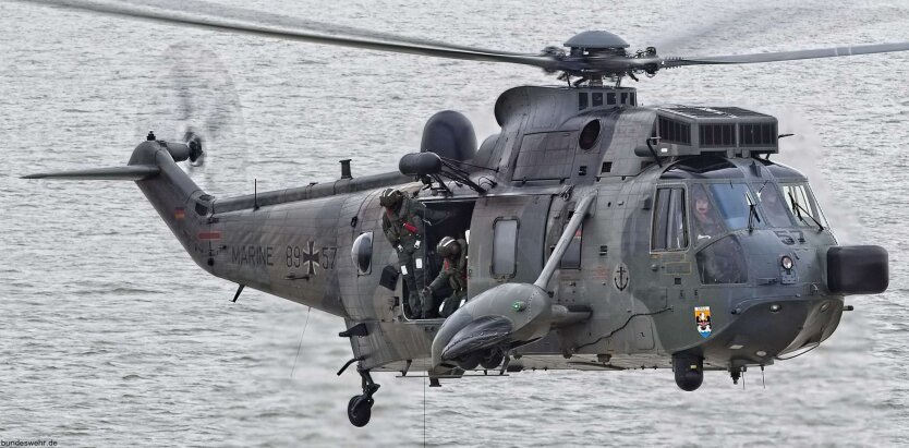 Вертолет Sea King Mk41