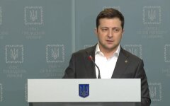 Зеленский обратился к украинцам и «русским»